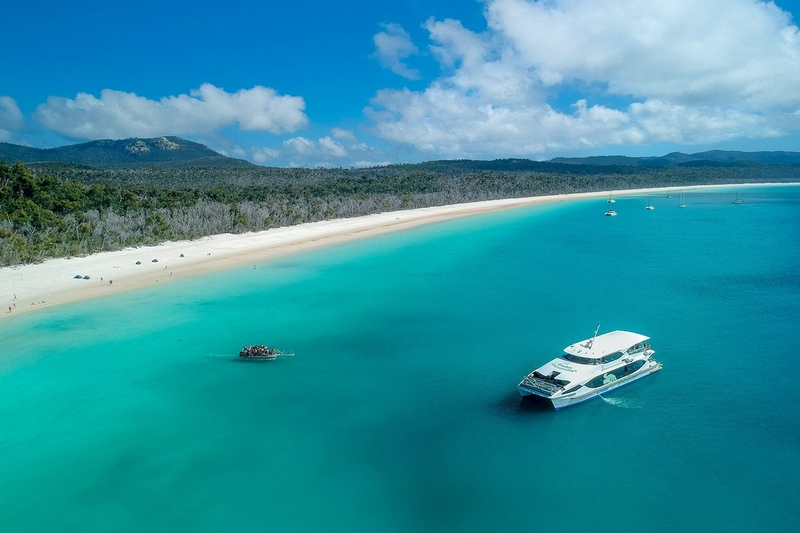 Whitehaven Beach & Hamilton Island (Lunch at Marina Tavern) - Image 3